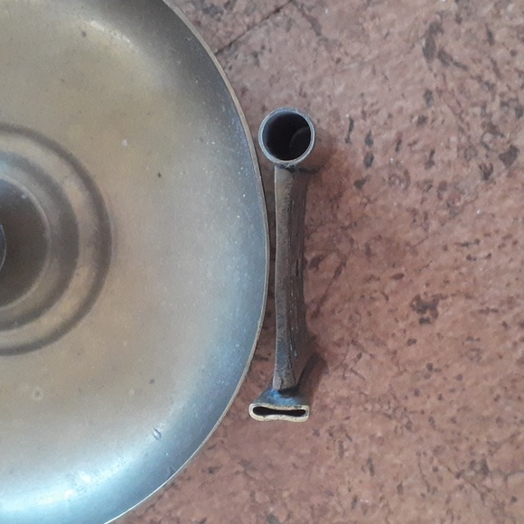 Vintage brass candlestick with butterfly reflector. - Picture 12 of 16